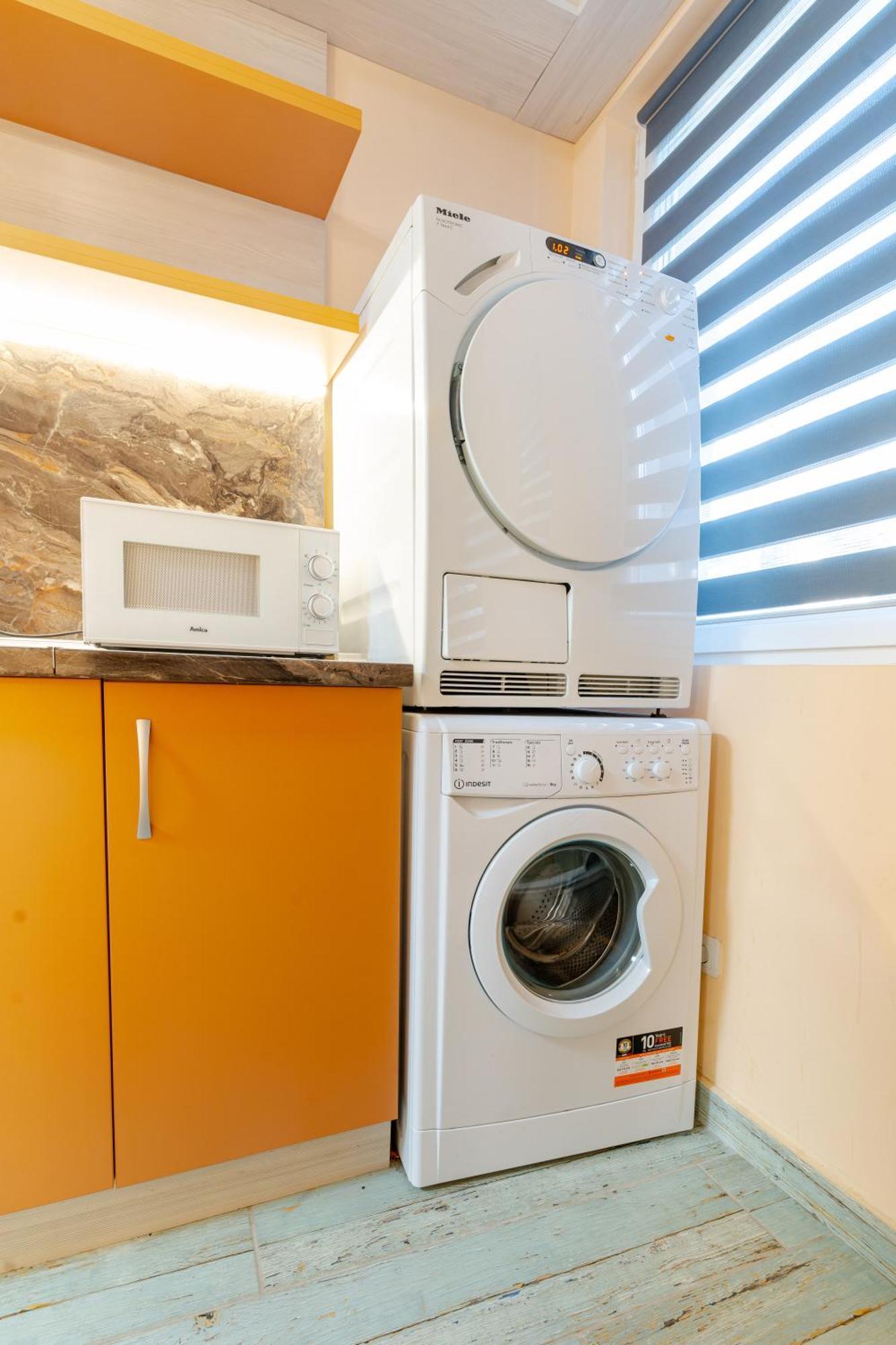Mirela Guest Apartment เวลีคอเทอร์โนโว ภายนอก รูปภาพ